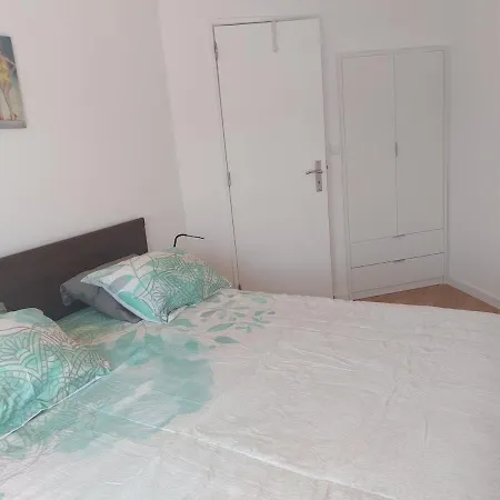 Apartmán Newly Renovated With Free Street Parking *