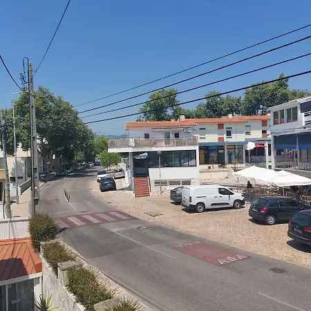 Apartmán Newly Renovated With Free Street Parking