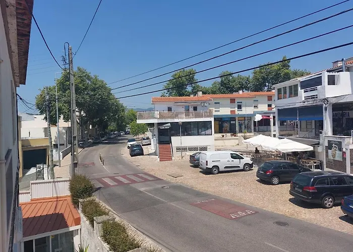 Apartmán Newly Renovated With Free Street Parking