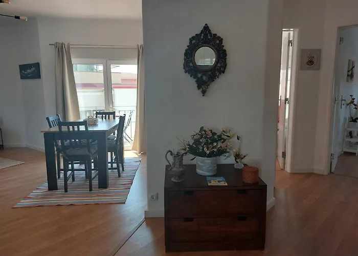 Apartmán Newly Renovated With Free Street Parking