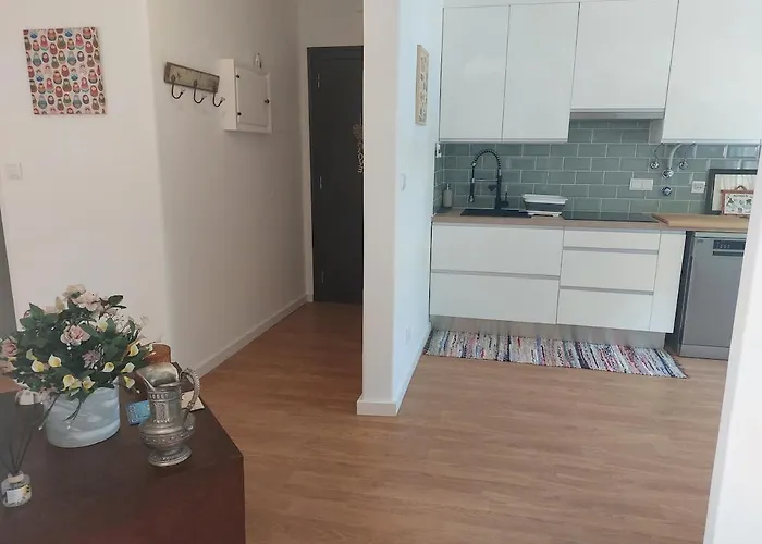 Newly Renovated With Free Street Parking Апартаменты Кашкайш